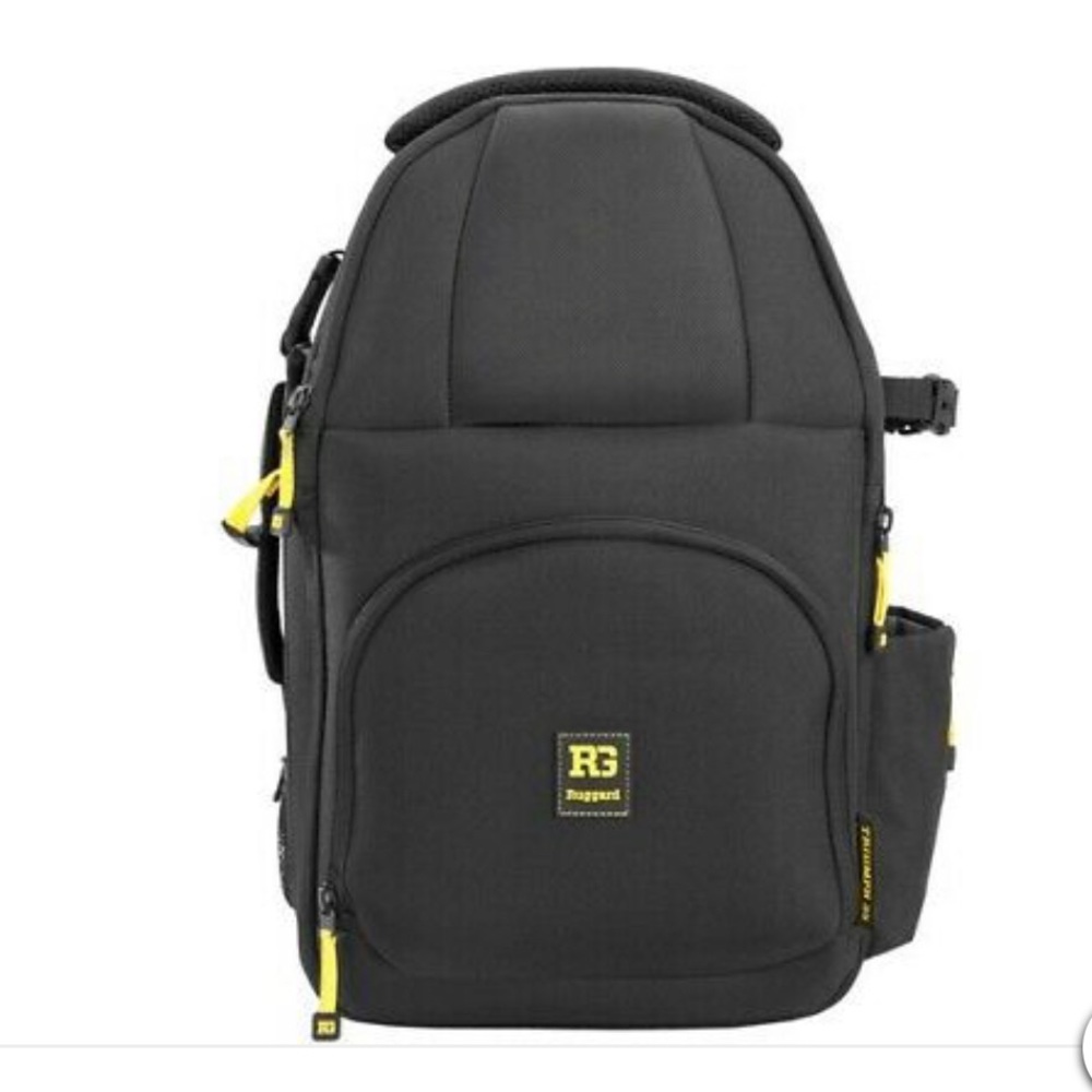 RUGGARD // Triumph 45 Camera Slingbag